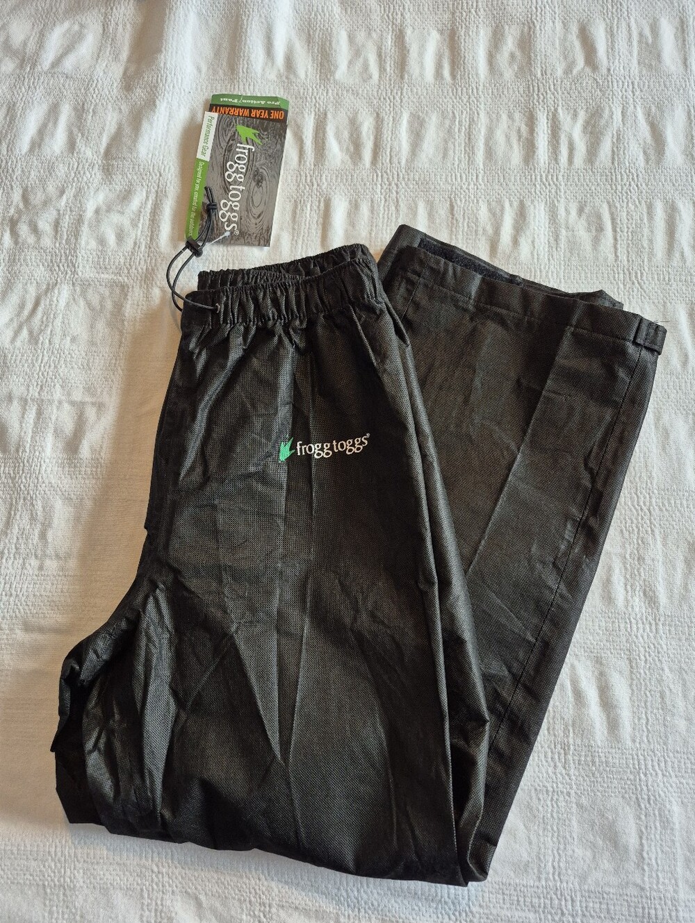 Frogg Toggs Men's or Women's Pro Action Pants Medium black NWT